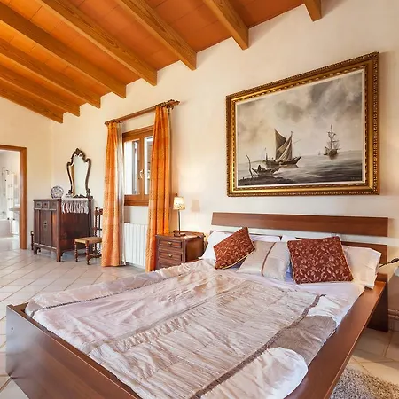 Holiday home S'olivera *
